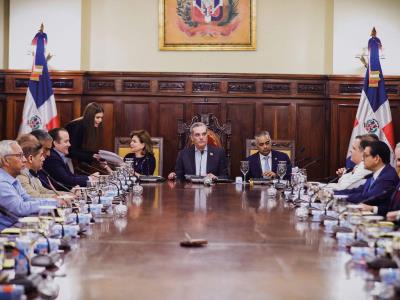 Contradicciones y errores minan credibilidad del Gobierno