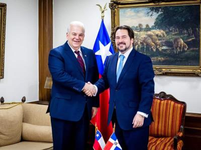 Embajador Juan Cohen Sander comienza misión diplomática en Chile