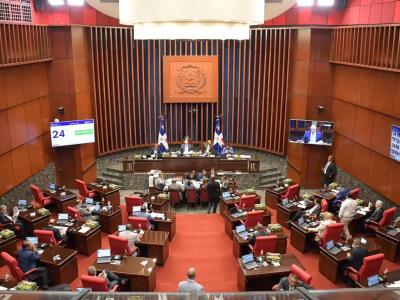 Empresarios y sindicatos contraponen cambios en reforma laboral