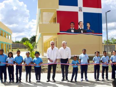 Abinader inaugura escuelas en La Altagracia con capacidad para 1,600