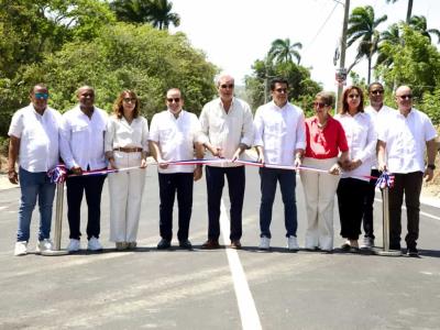 Abinader entrega obras para desarrollo turístico en Puerto Plata