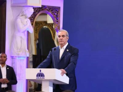 Abinader reafirma independencia del MP
