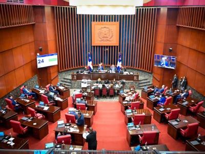 Senado aprueba a unanimidad reforma al Código Laboral