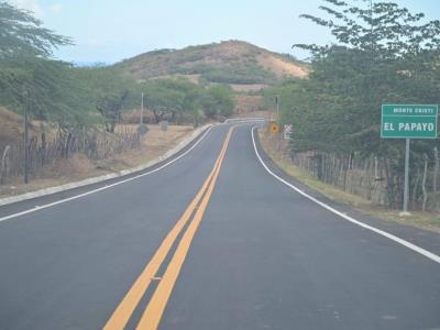 Gobierno encabeza inauguración de carretera Villa Elisa-Punta Rucia