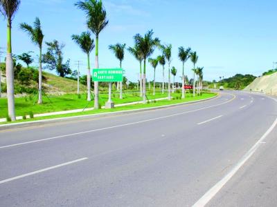 Abinader anuncia licitación de la carretera del Ámbar un mes
